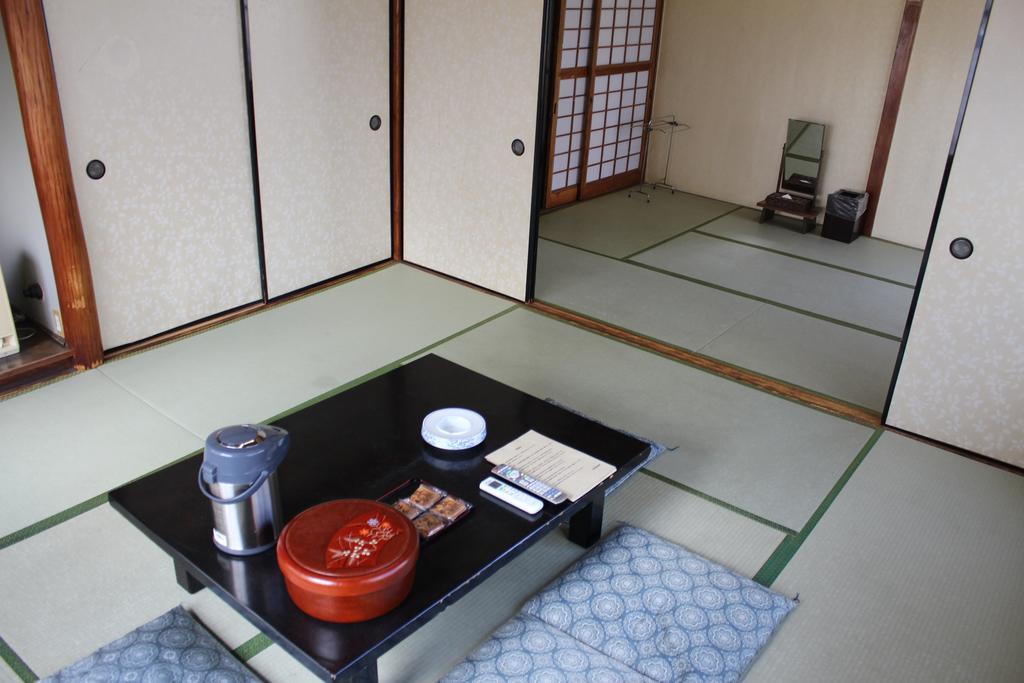פוג'יסאווה Kinokuniya Ryokan מראה חיצוני תמונה